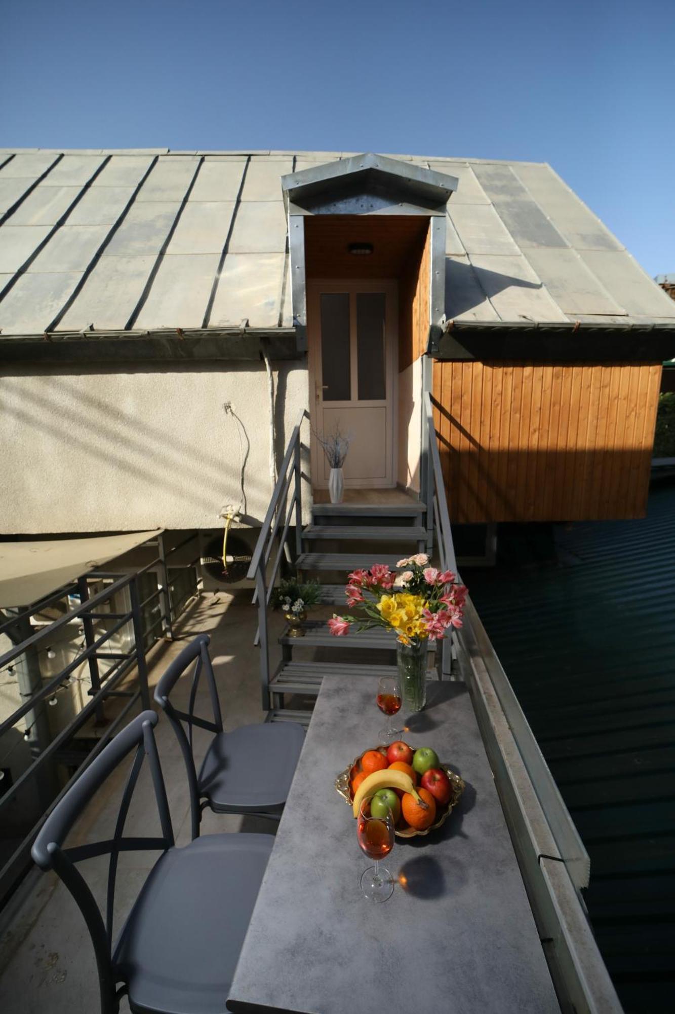 Rustaveli Apartment With Gym Тбилиси Экстерьер фото